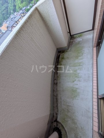 19/27 バルコニー