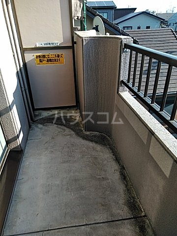 16/23 バルコニー