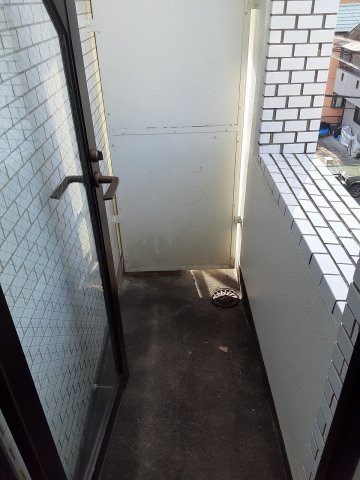 17/27 バルコニー