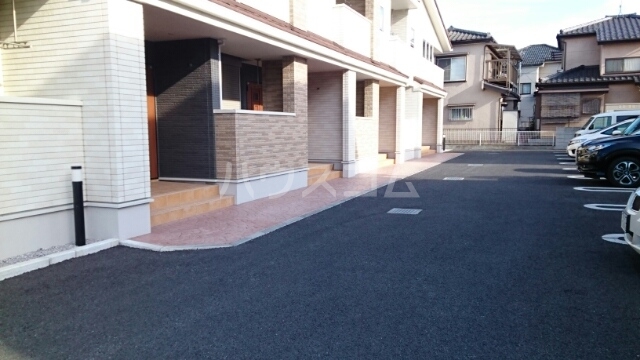 2/11 エントランス