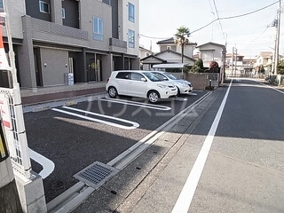 15/22 駐車場