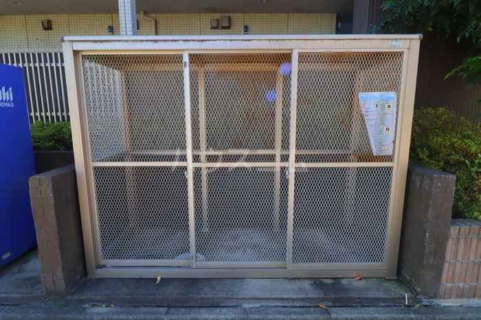 13/23 エントランス