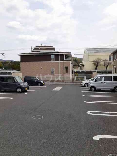 2/17 駐車場