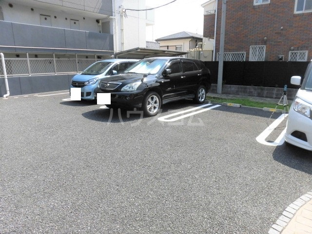 18/26 駐車場