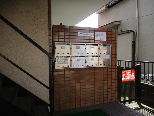 16/26 エントランス