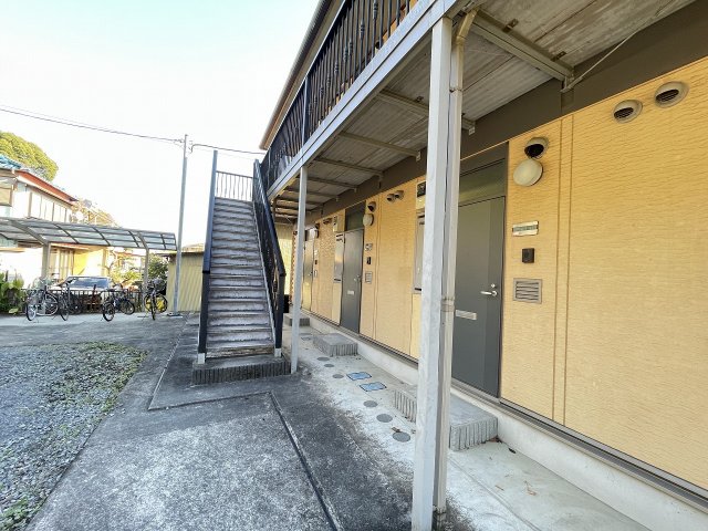 26/30 エントランス