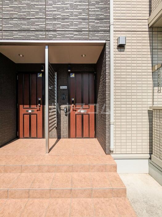 17/28 エントランス