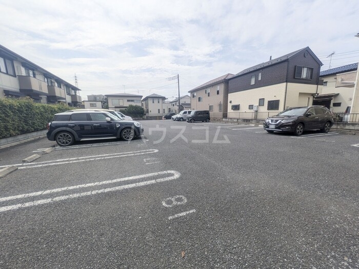 20/27 駐車場