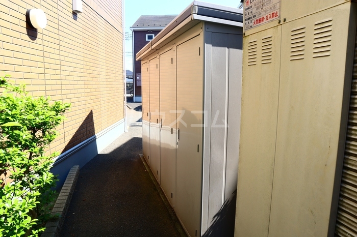 13/23 エントランス