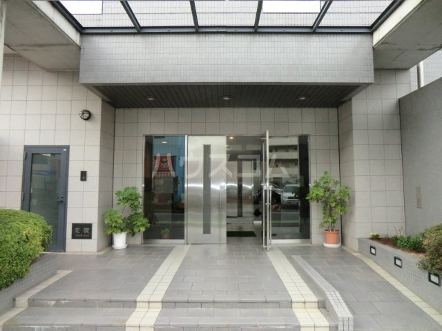 16/22 エントランス