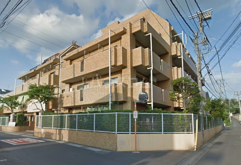 2/4 エントランス