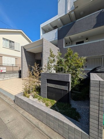 29/30 エントランス