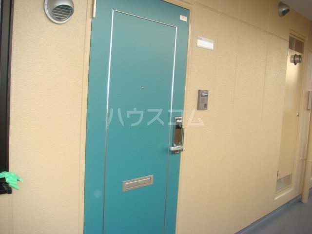 25/30 エントランス