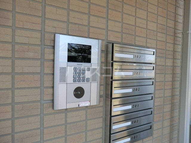 17/22 エントランス