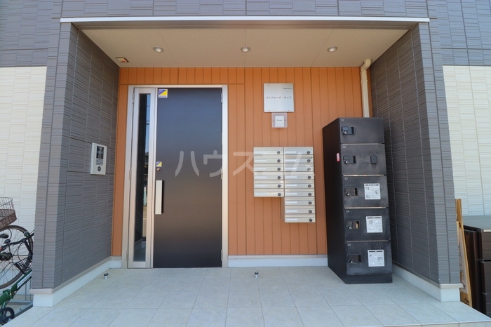 14/21 エントランス