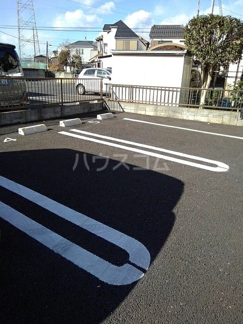 14/16 駐車場