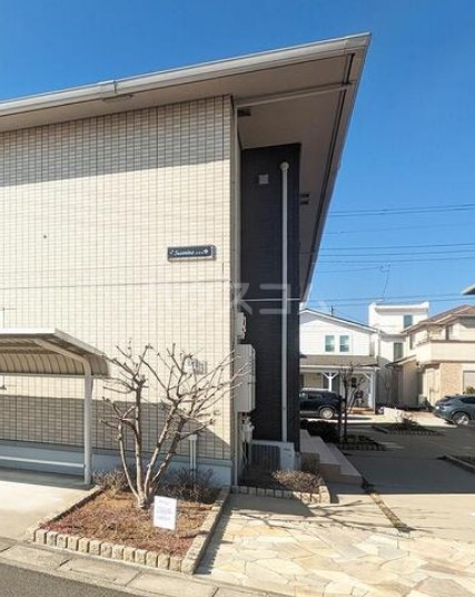 13/23 エントランス