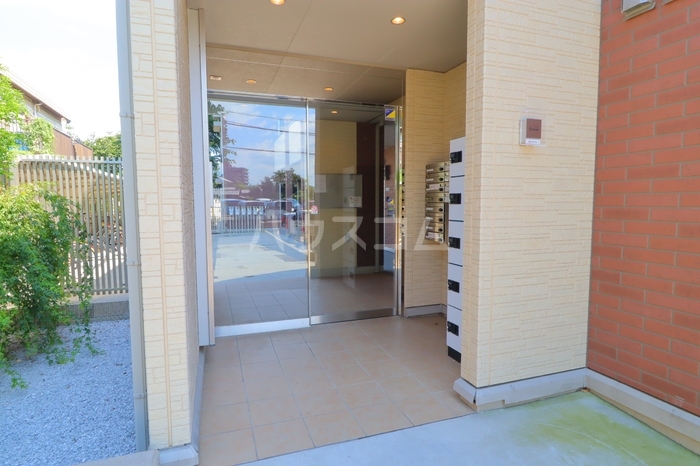 15/26 エントランス