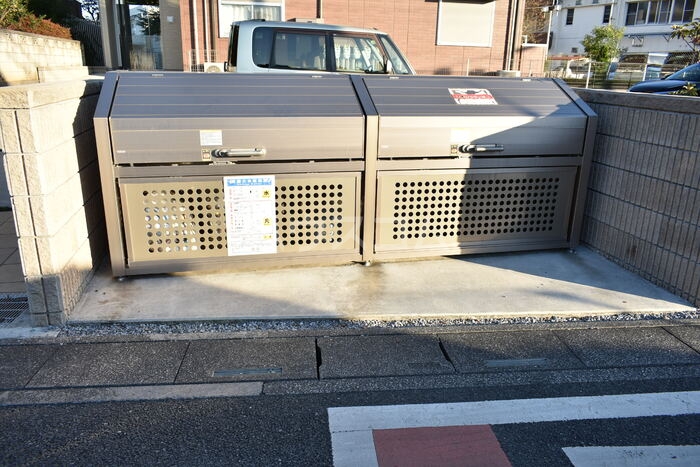 16/26 エントランス