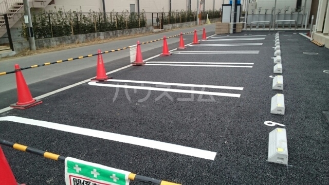 15/30 駐車場