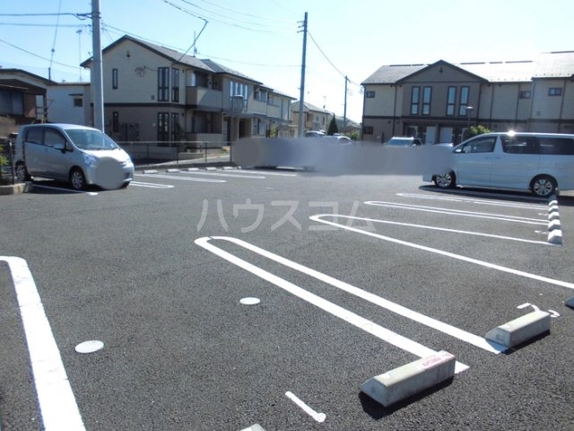 22/23 駐車場