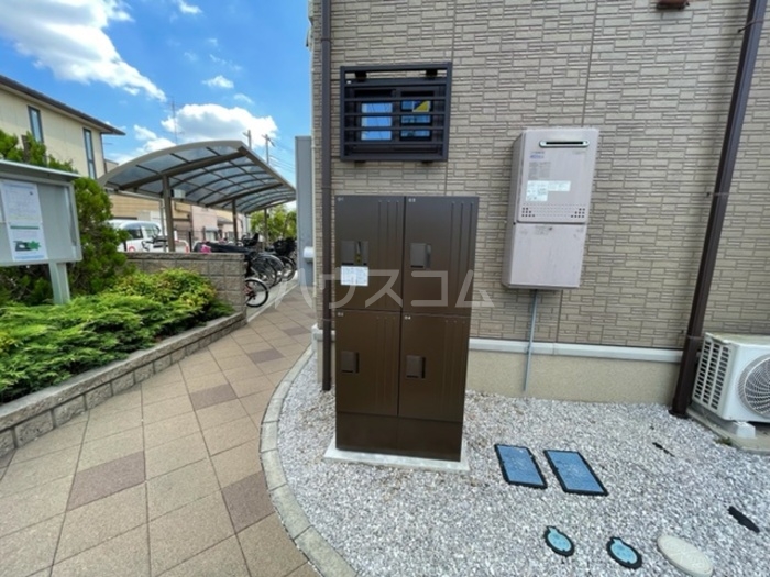 20/23 エントランス