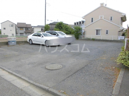 20/29 駐車場