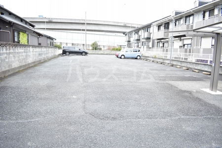 20/23 駐車場