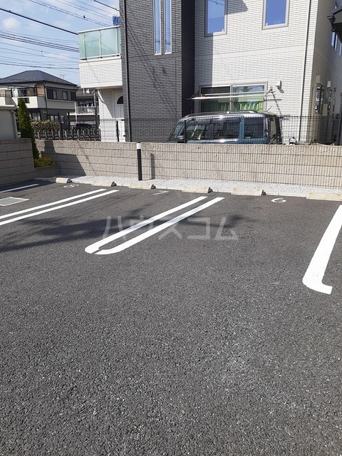 2/2 駐車場