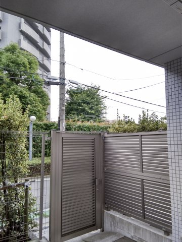 23/30 バルコニー