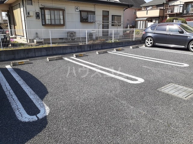 15/23 駐車場