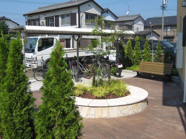 21/27 エントランス