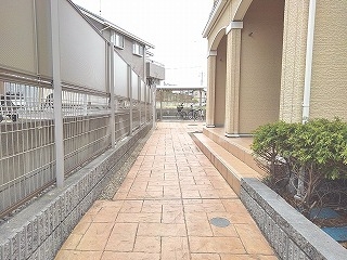 15/21 エントランス