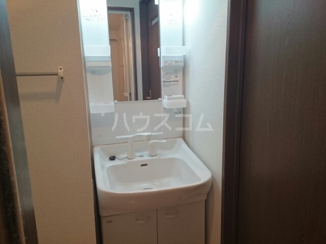 13/30 洗面