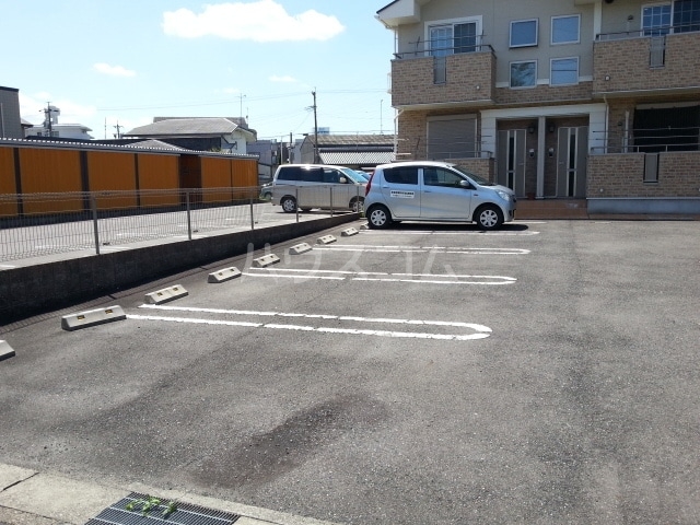 15/21 駐車場