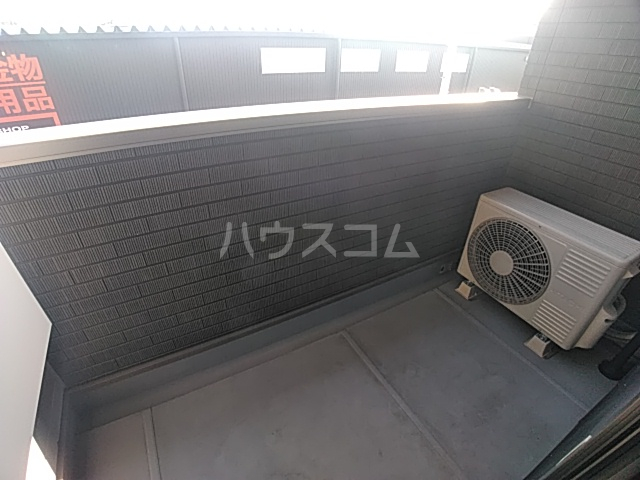 20/27 バルコニー