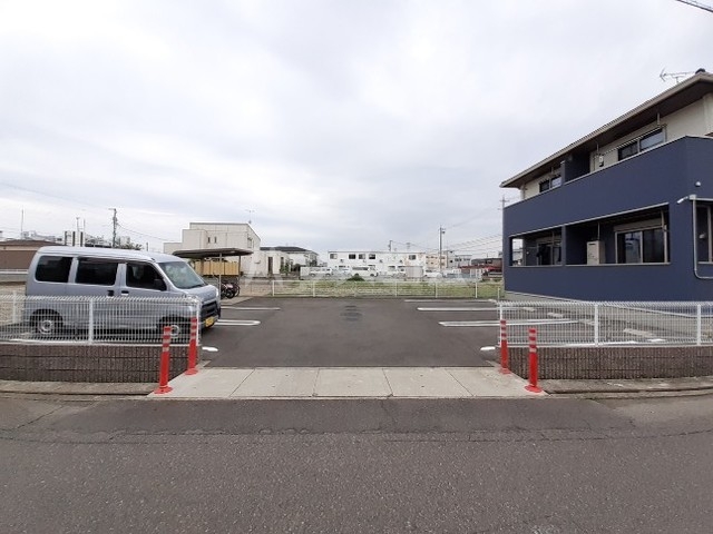 14/21 駐車場