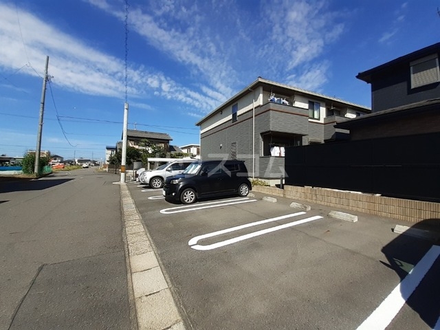 23/30 駐車場