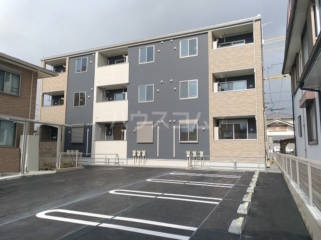 14/21 駐車場