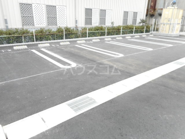 16/22 駐車場