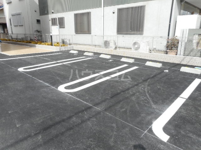 16/22 駐車場