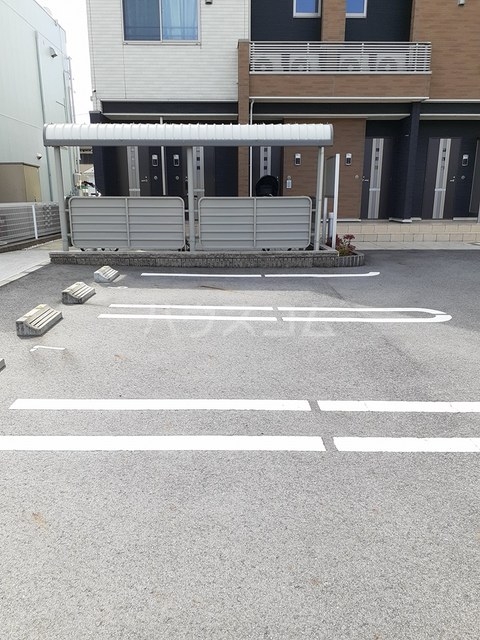 16/22 駐車場