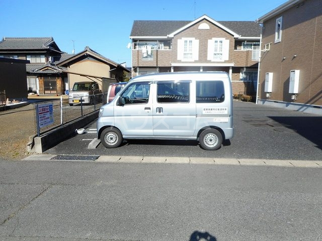 16/22 駐車場