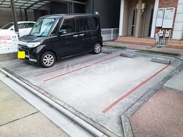 14/20 駐車場