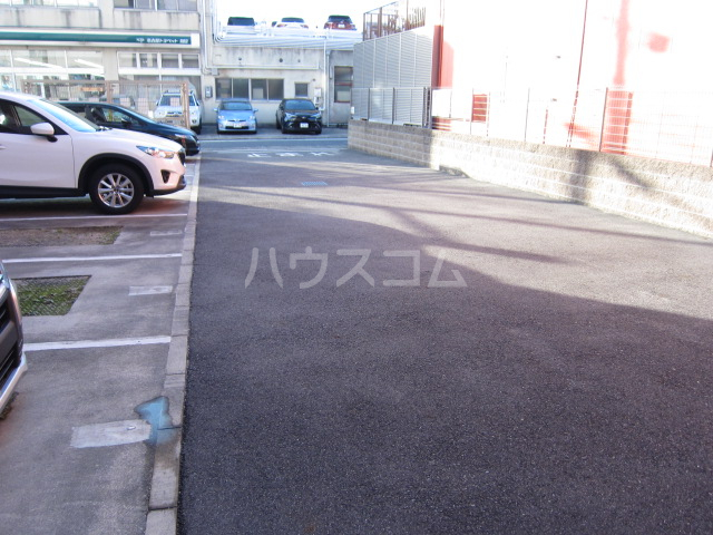 4/11 駐車場