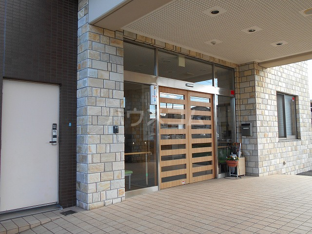 15/22 エントランス