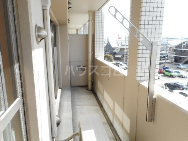 13/22 バルコニー