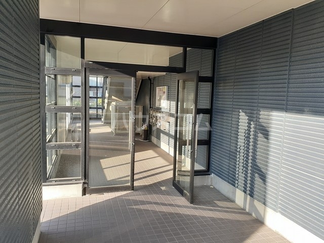 14/22 エントランス