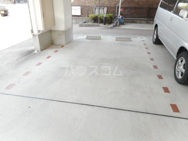 2/8 駐車場