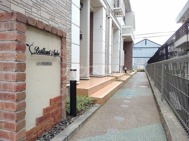 15/21 エントランス